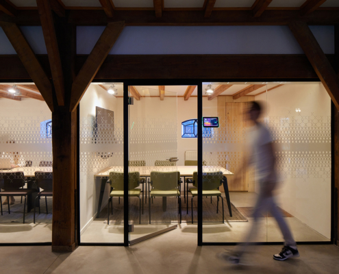 Kantoorinrichting Ilionix Watergang | CEKA project