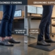 Vergelijking van benen op kantoorvloer versus ergonomische anti-vermoeidheidsmat in moderne werkplek